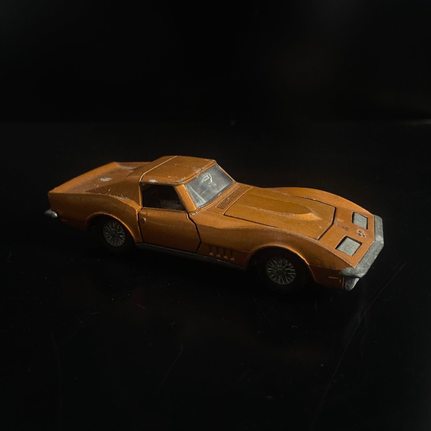 Vintage Dinky Toys Corvette Stingray Diecast Car model