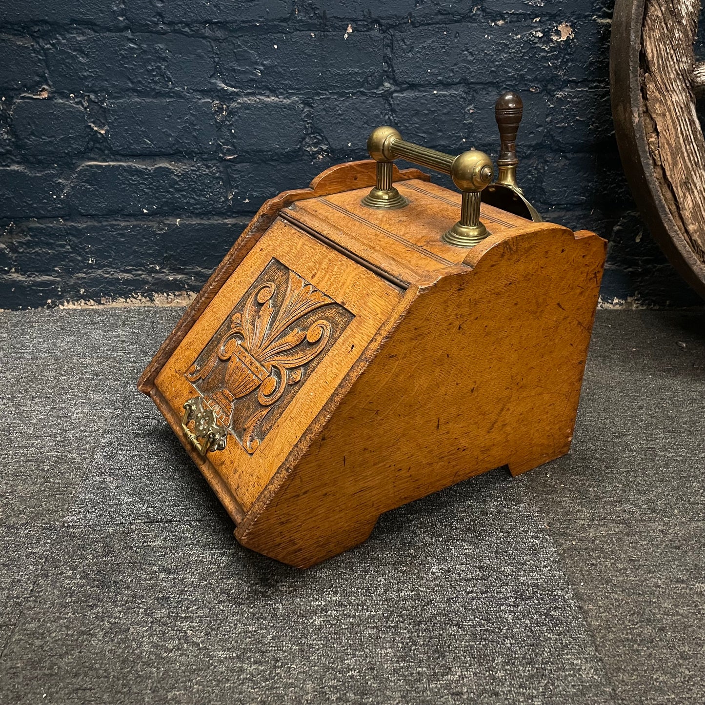 Vintage Wooden Oak/ Brass Coal Scuttle Liner & Shovel