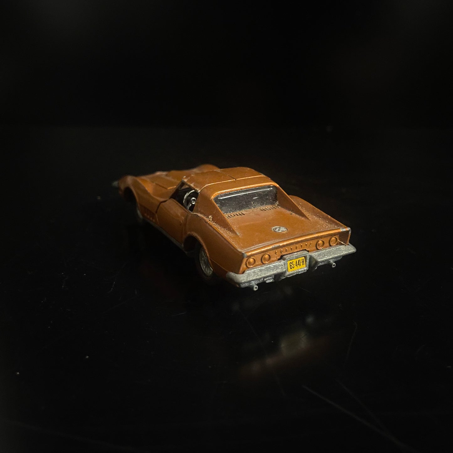 Vintage Dinky Toys Corvette Stingray Diecast Car model