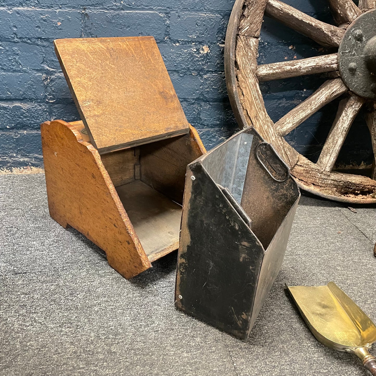 Vintage Wooden Oak/ Brass Coal Scuttle Liner & Shovel