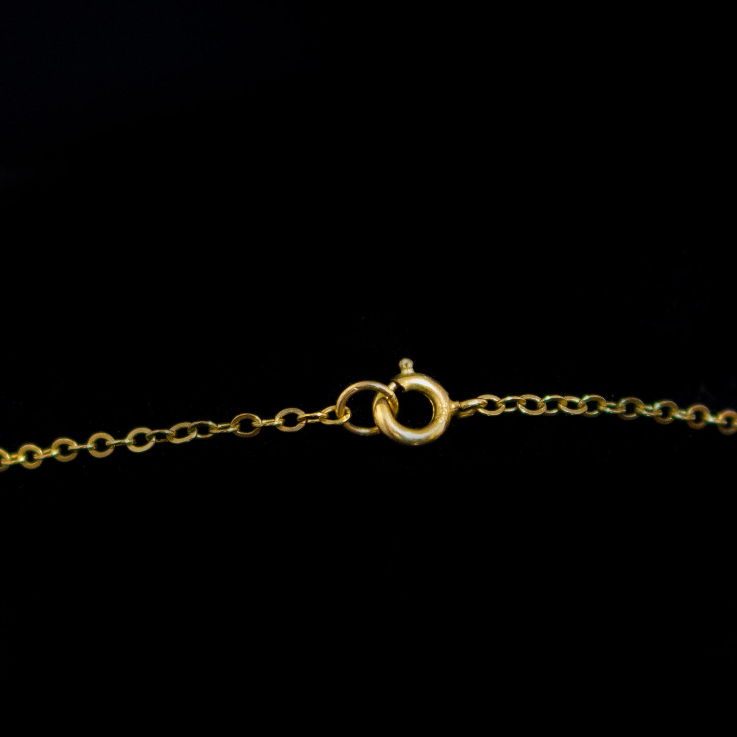 9ct Gold Cross Pendant & Chain Necklace
