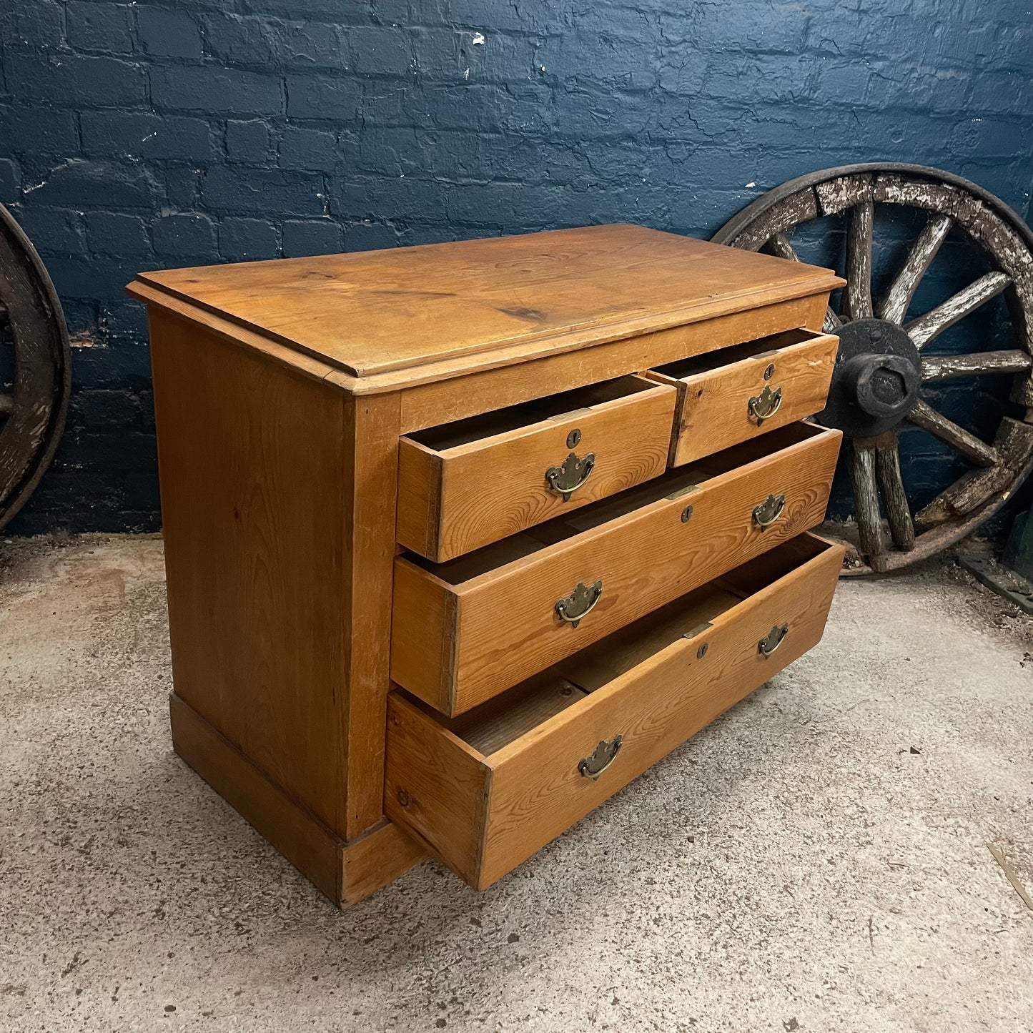 Antique Victorian Pine Chest Of Drawers