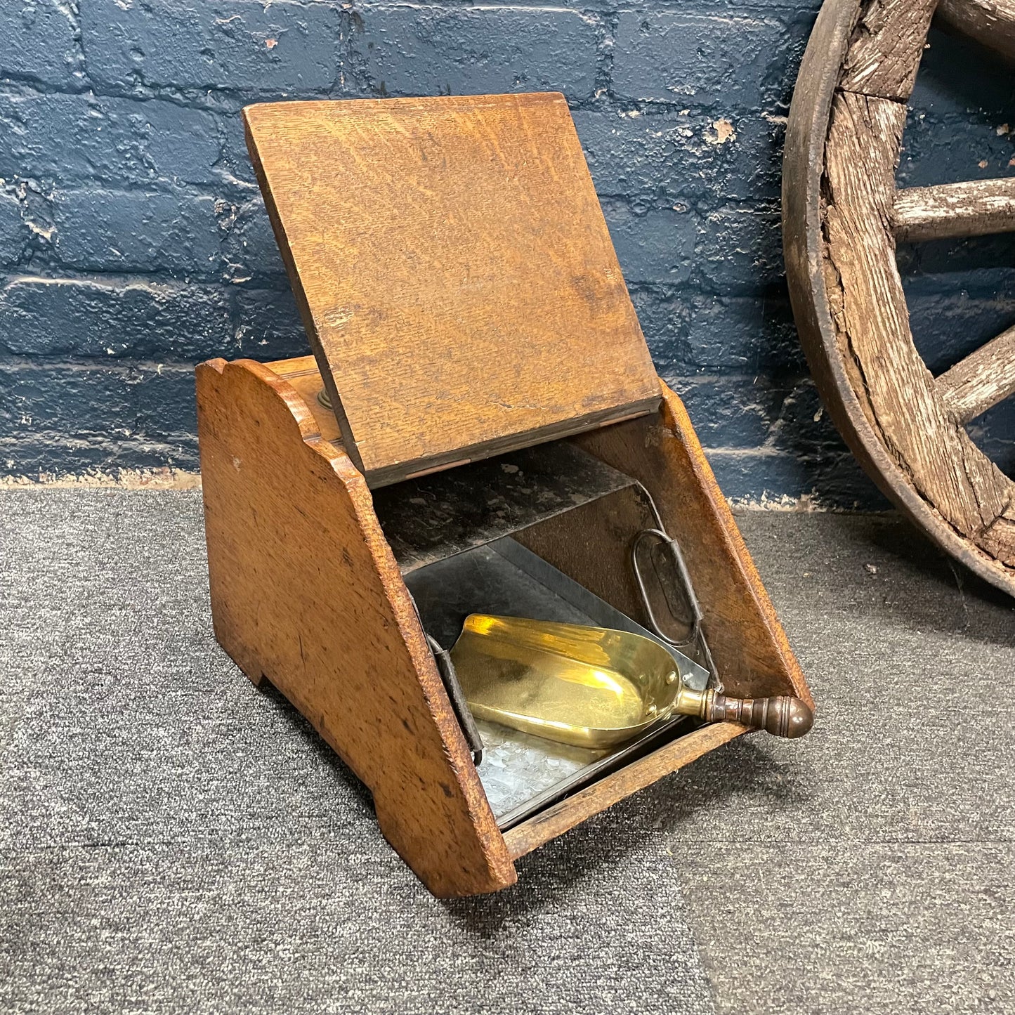 Vintage Wooden Oak/ Brass Coal Scuttle Liner & Shovel