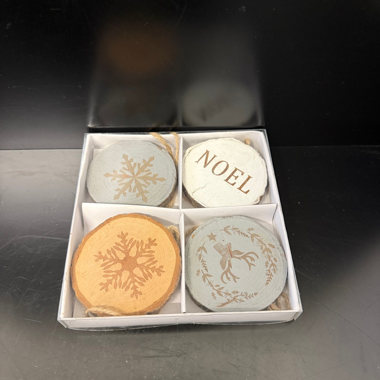 Pack of 4 rustic style Christmas tree decorations