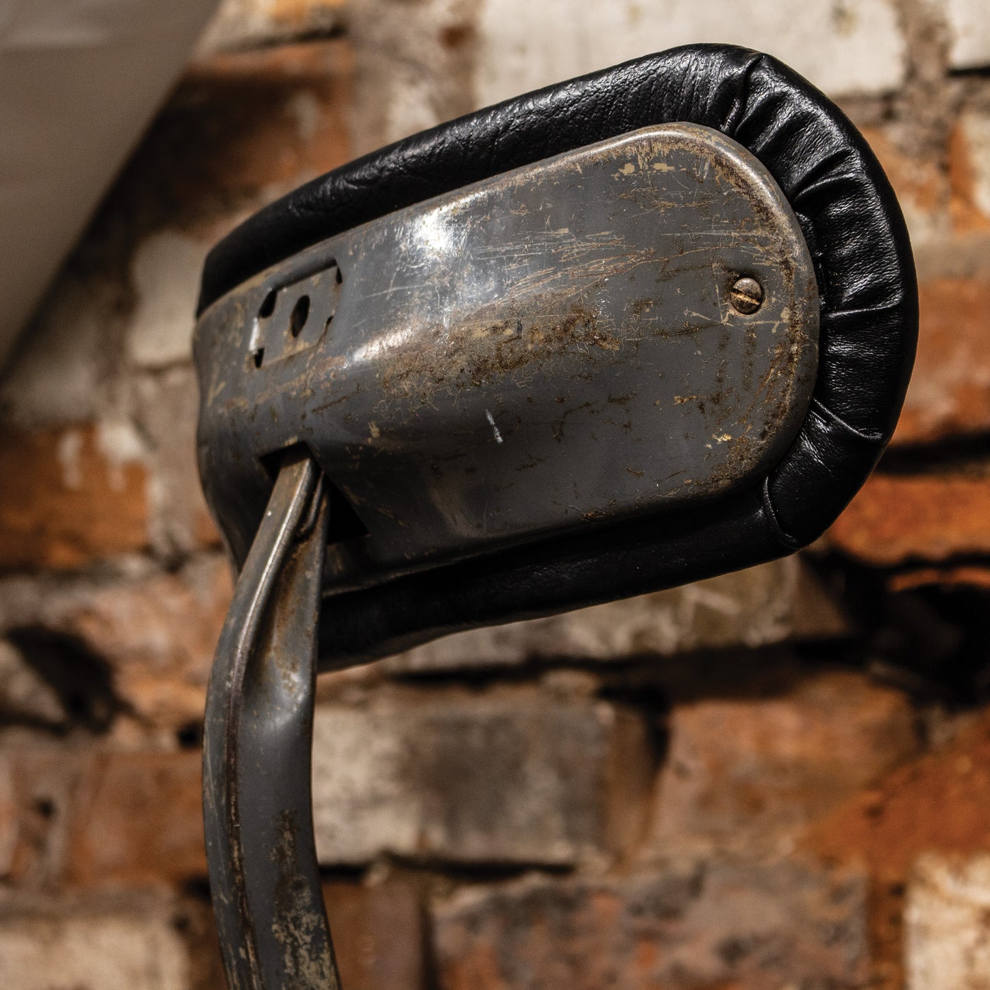 Vintage 'Tan Sad' Industrial Machinist Swivel Chair