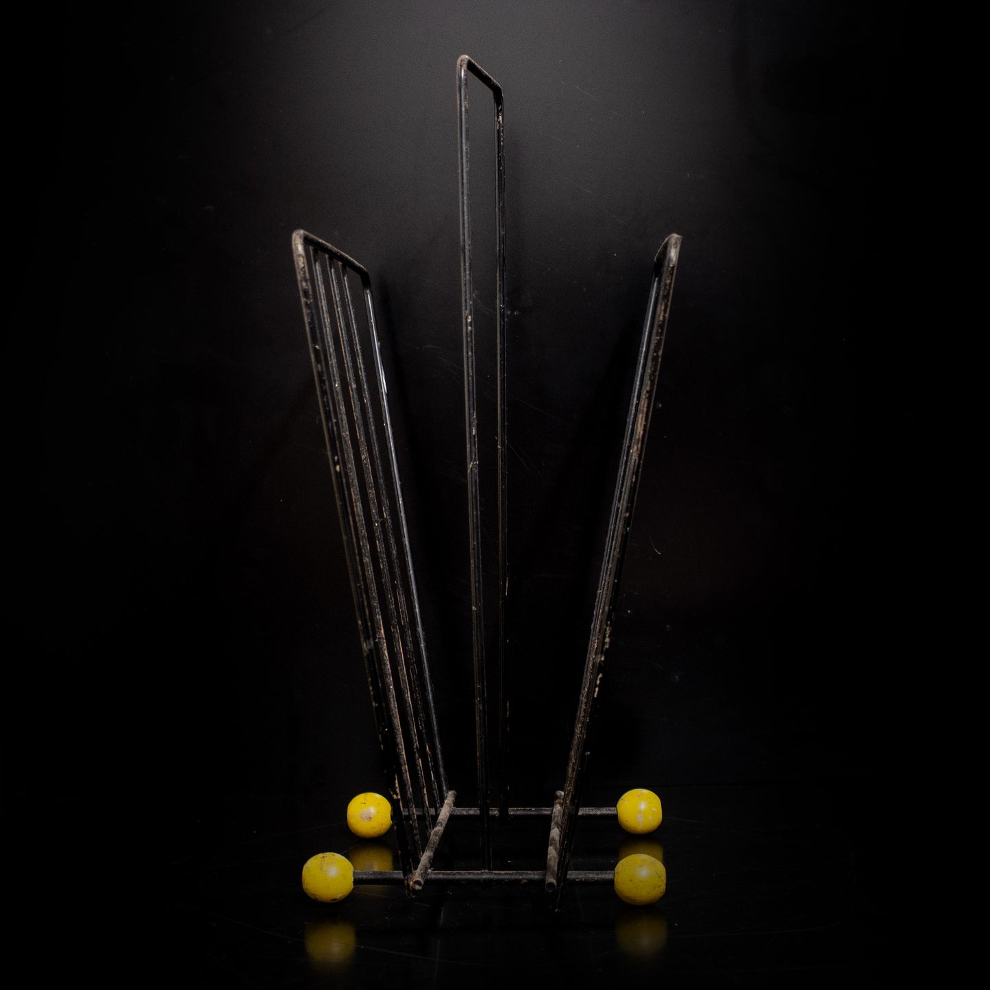 Vintage Mid Century 1960's Magazine Rack