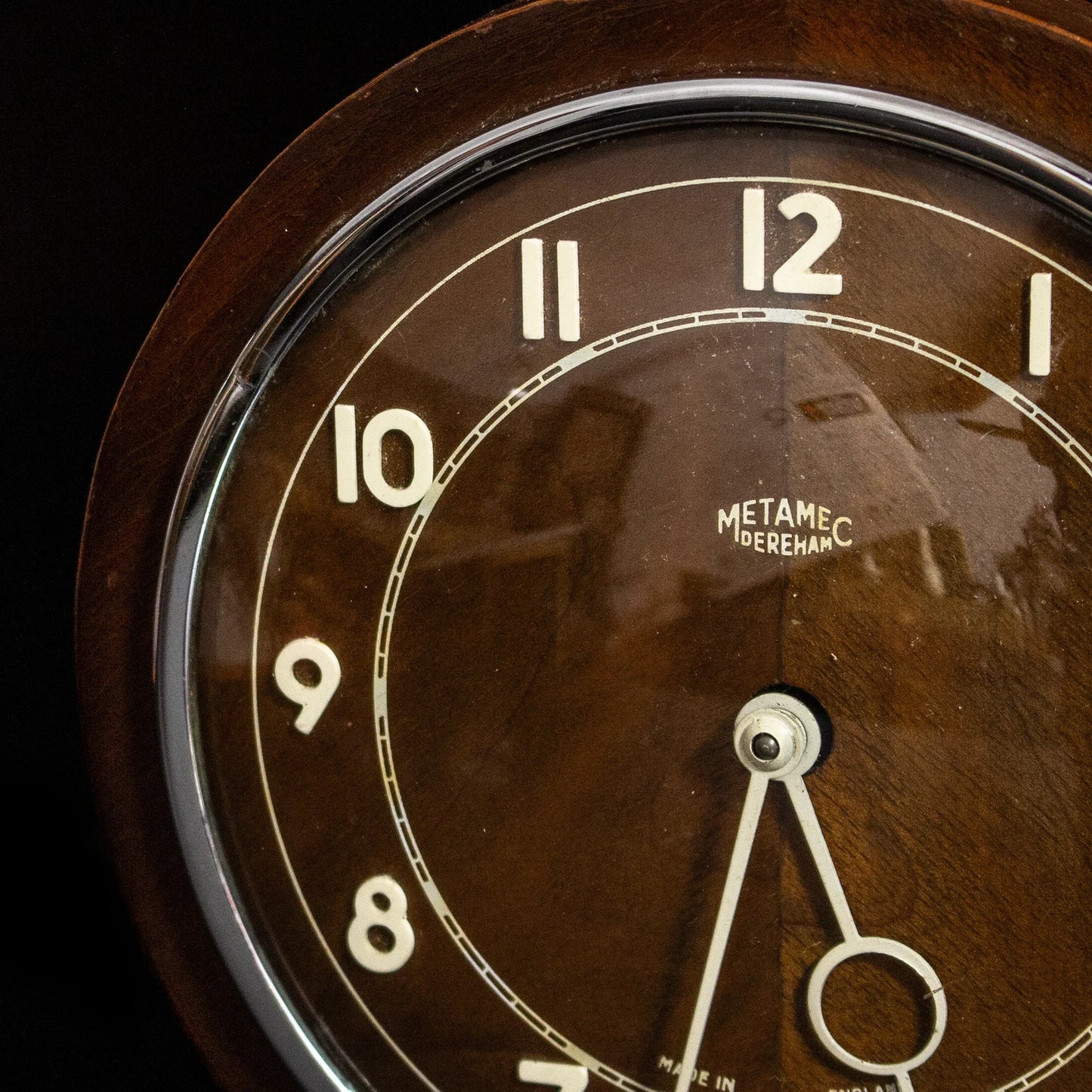 Vintage 1950s Bakelite / Wood Art Deco Mechanical Clock