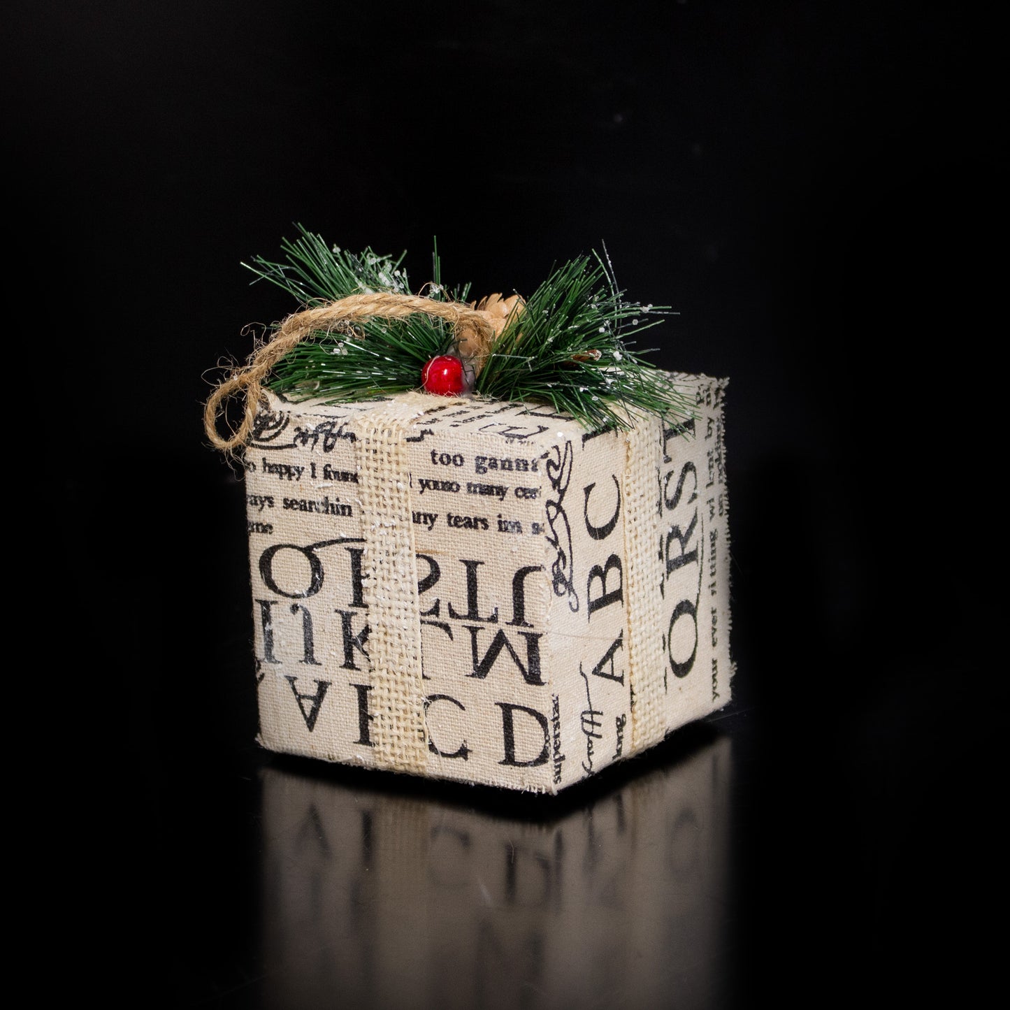 Rustic Style Present Tree Hanging Christmas Decoration