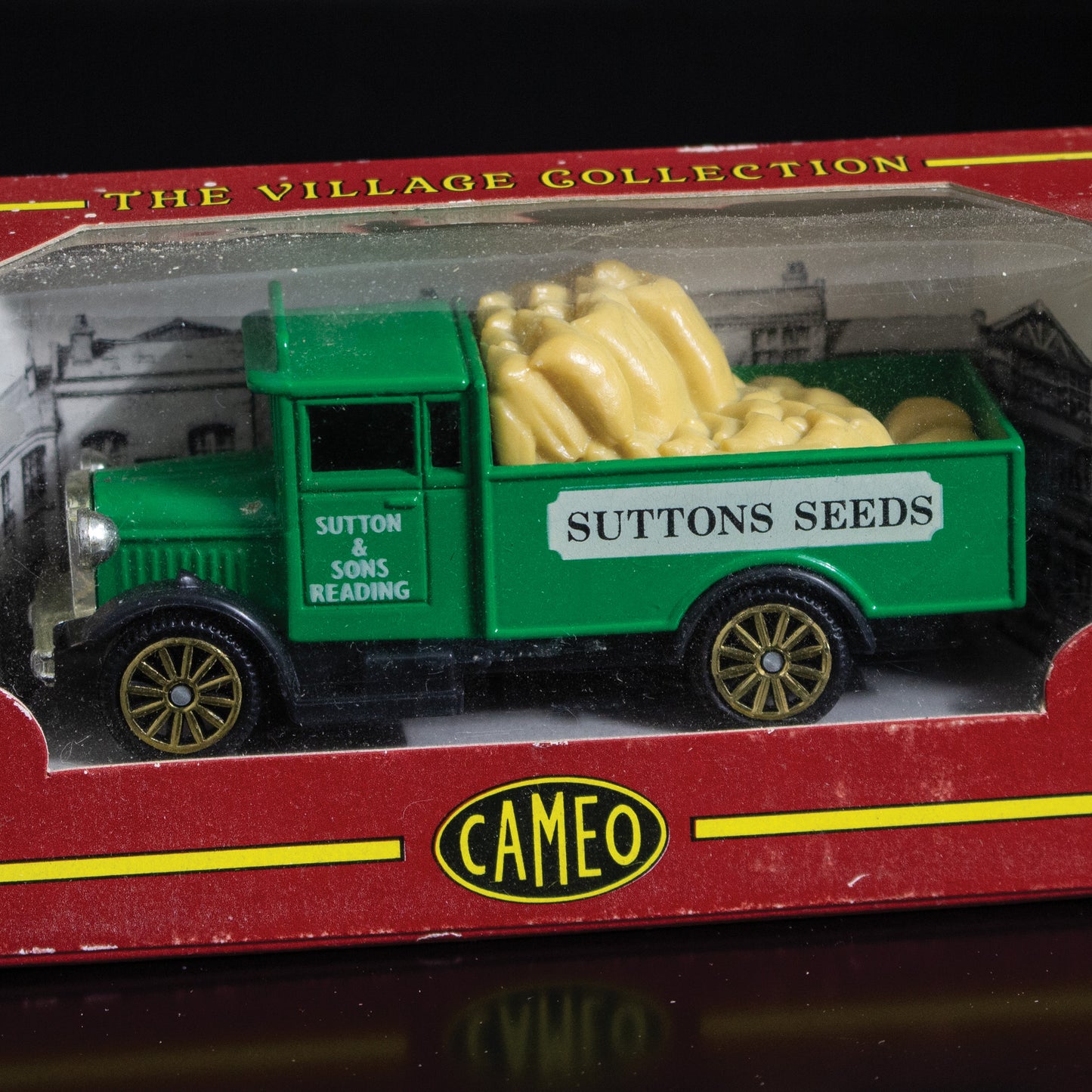 Vintage 1995 Corgi Cameo Suttons Seeds Diecast Model