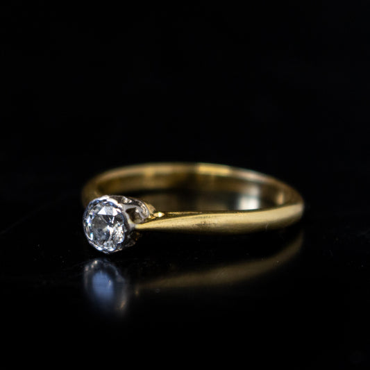 18ct Gold 0.3ct Diamond Ring Size O 2.8g