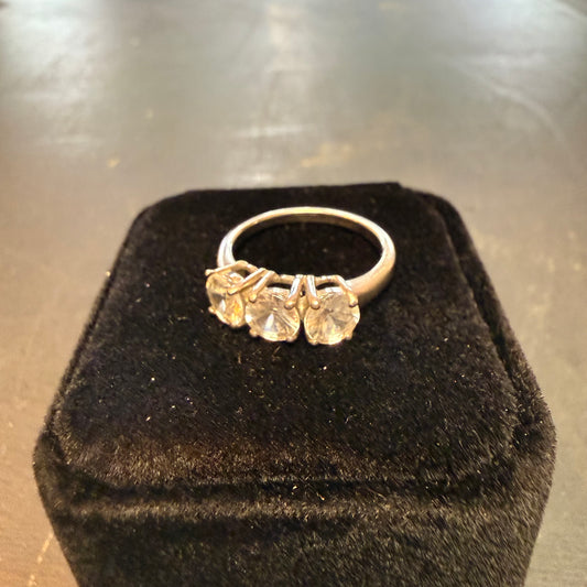 Women’s 925 Sliver Stone Set Ring Co75