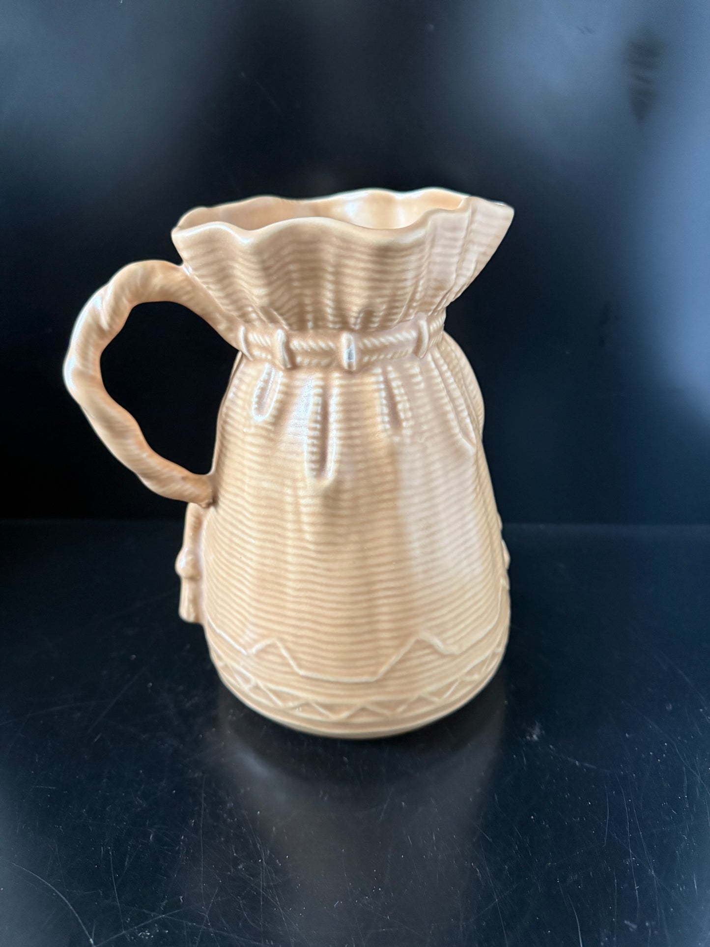 Sylvac Dorothy Bag jug