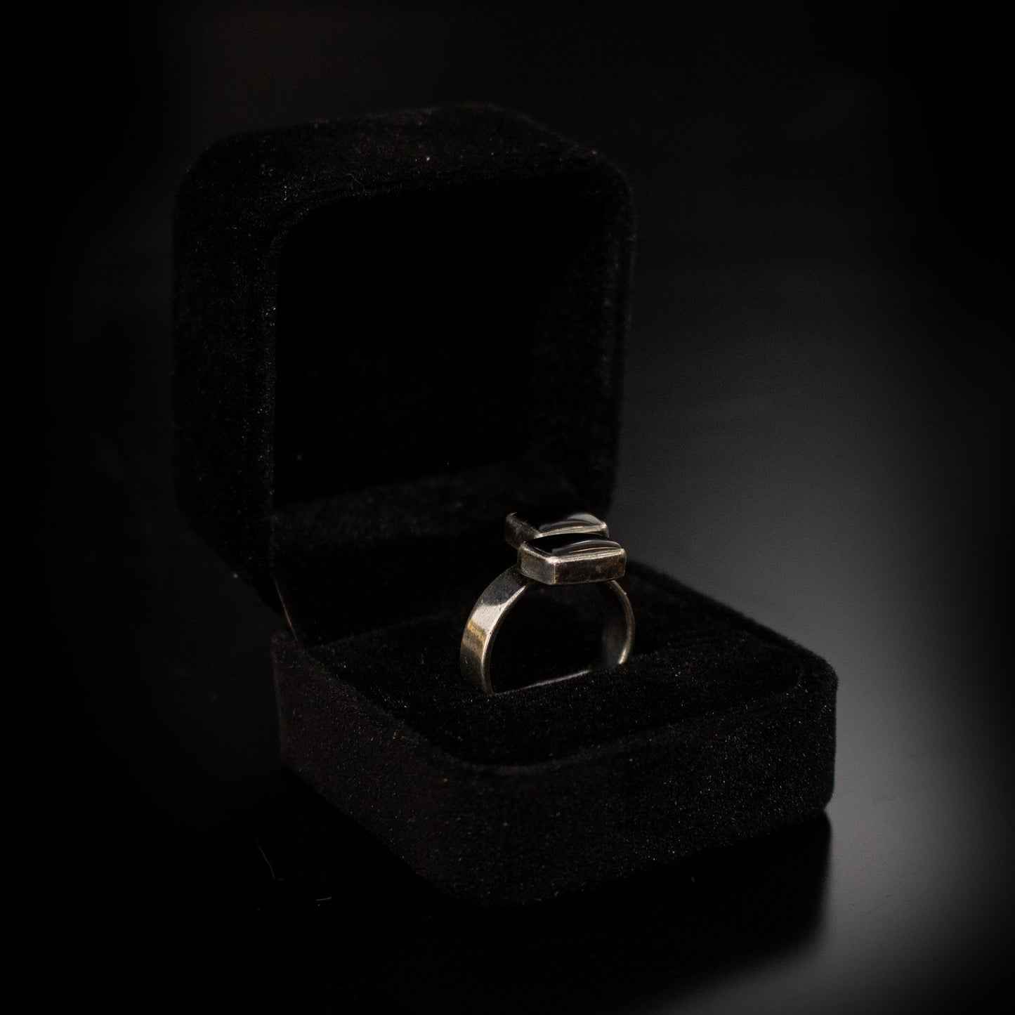 925 Silver Onyx Black Stone Ring Size O