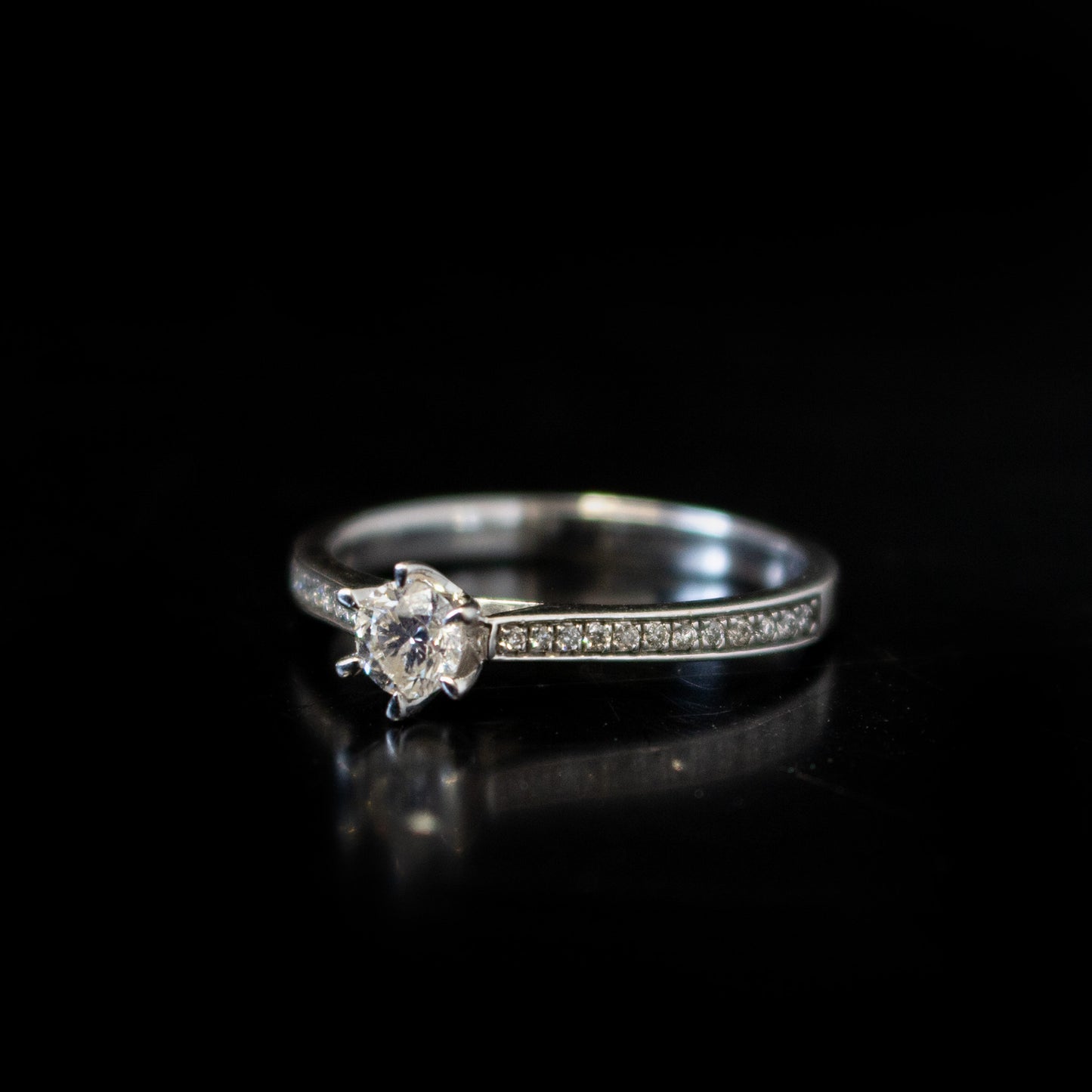 9ct White Gold 0.40ct Diamond Ring Size O 2.2g
