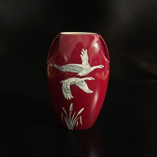 Vintage Crown Devon Swan Decoration Vase