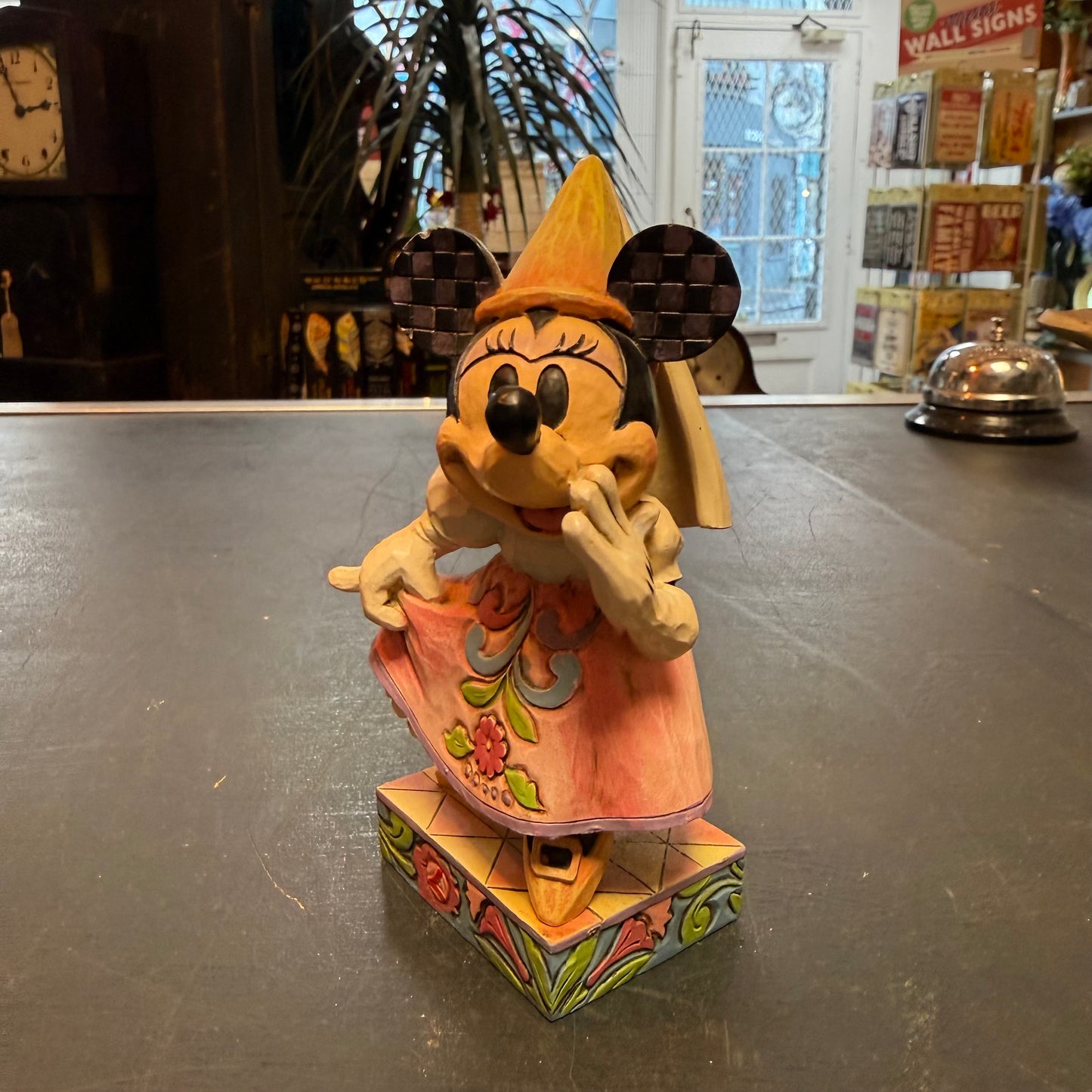 Walt Disney Minnie Mouse Figurine Traditions Demure Sweet Princess