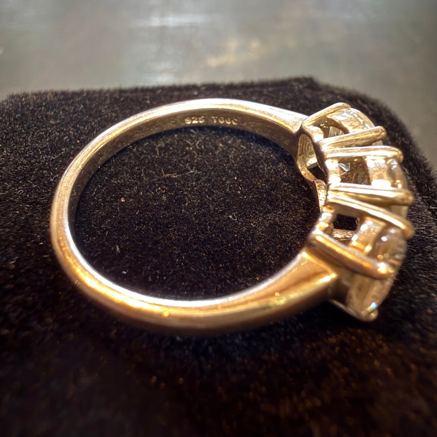 Women’s 925 Sliver Stone Set Ring Co75