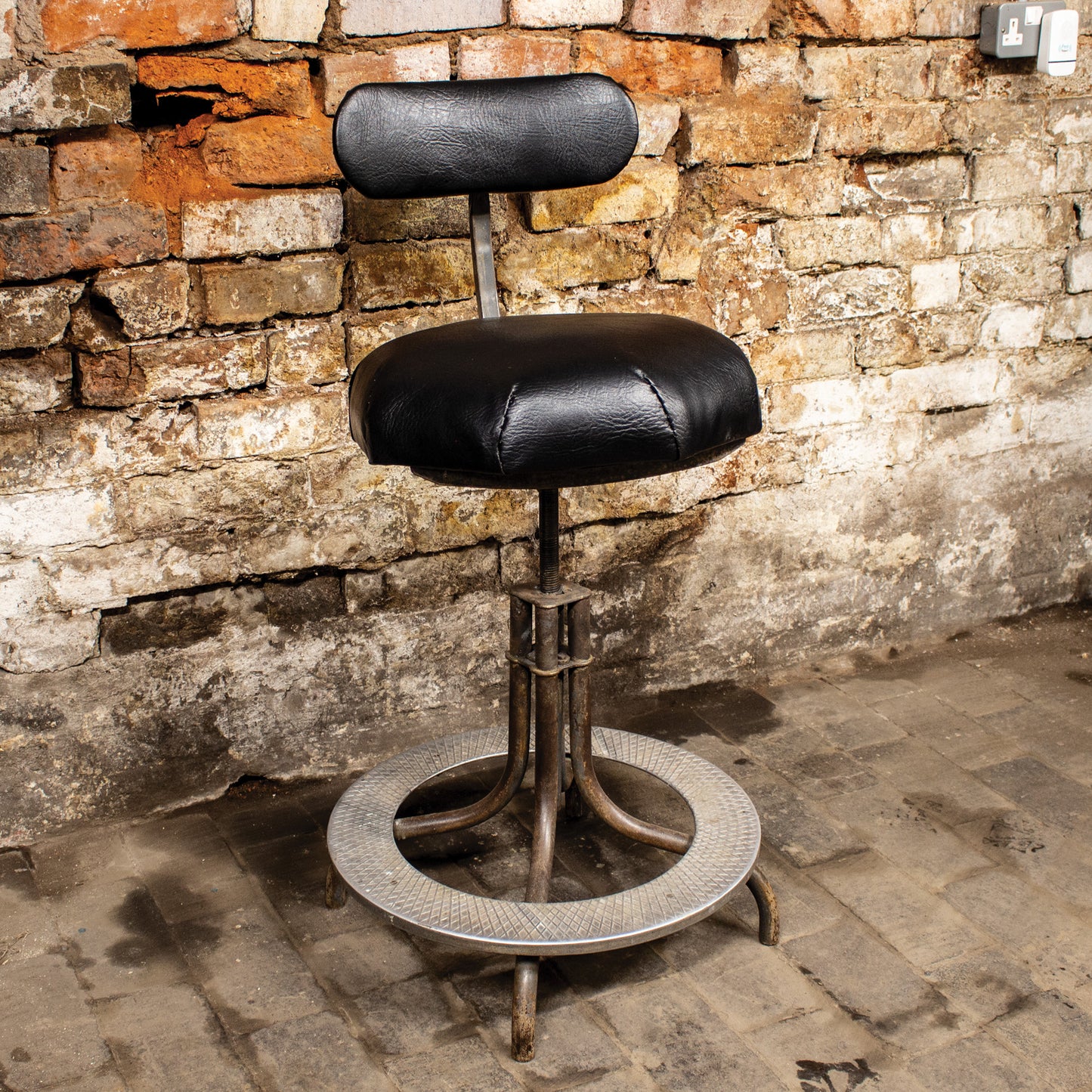Vintage 'Tan Sad' Industrial Machinist Swivel Chair