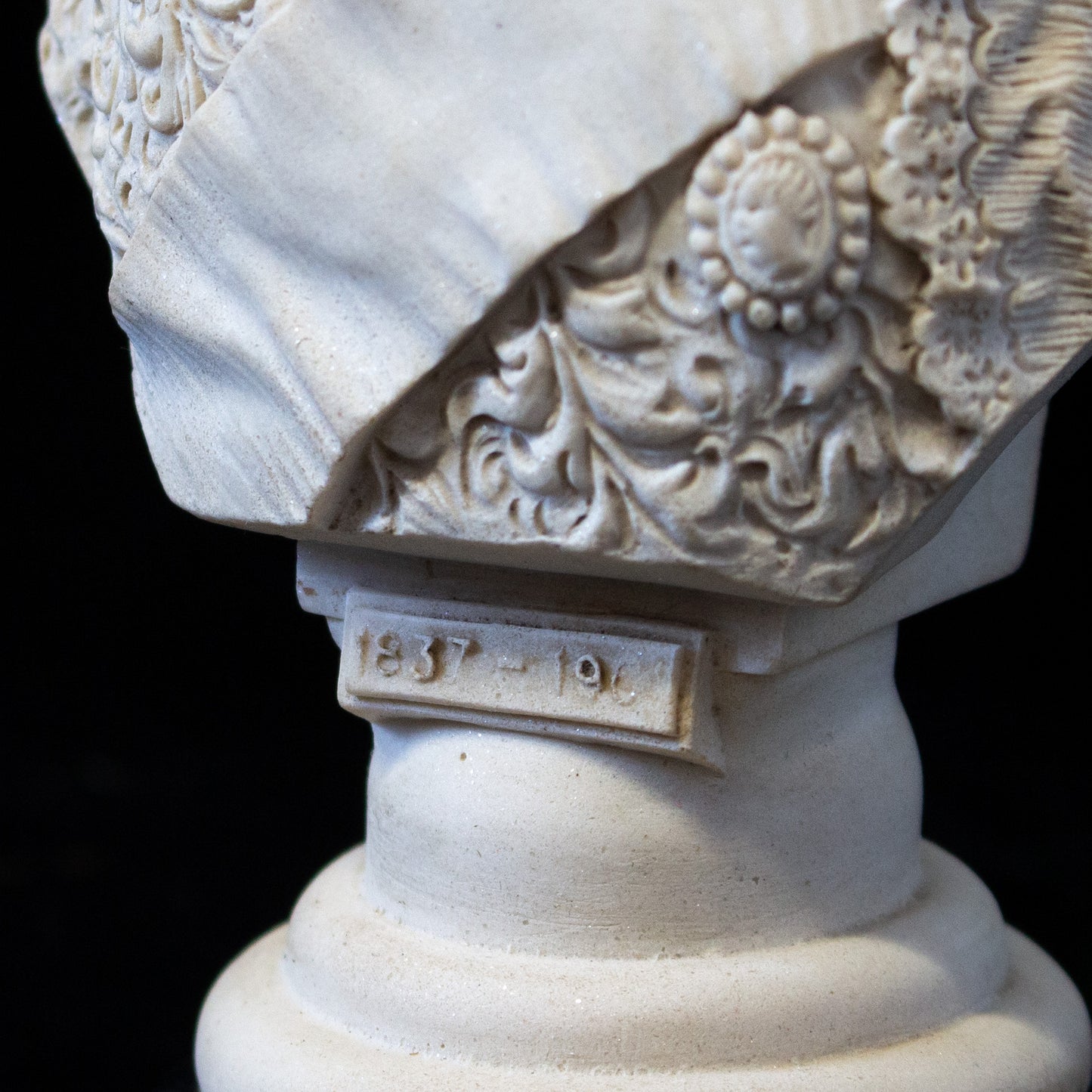 Antique Parian Ware Queen Victoria Commemorative Bust