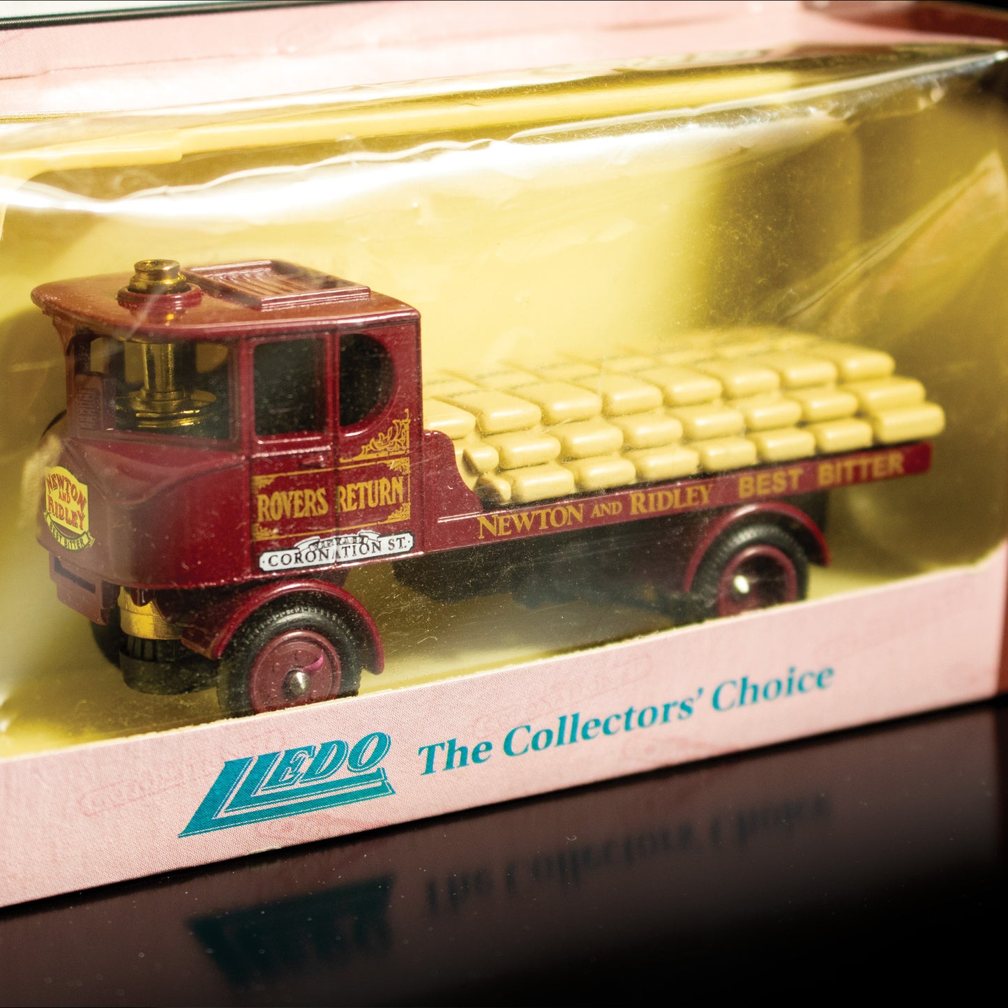 Coronation Street Lledo Rovers Return Diecast Model