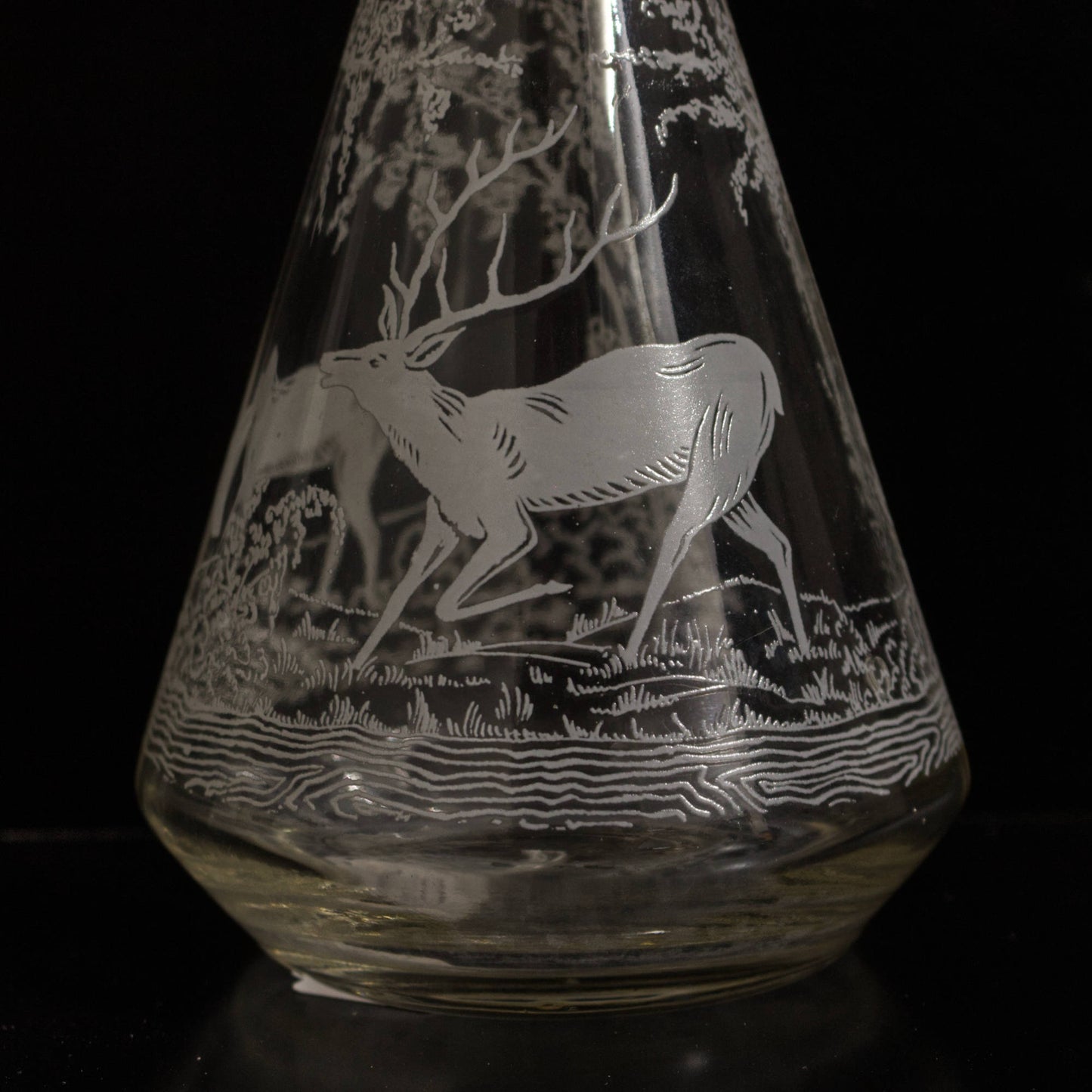 Vintage Glass Engraved Stag Design Decanter With Gold Detail