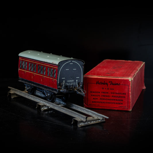 Vintage Hornby Passenger Carriage - O Gauge