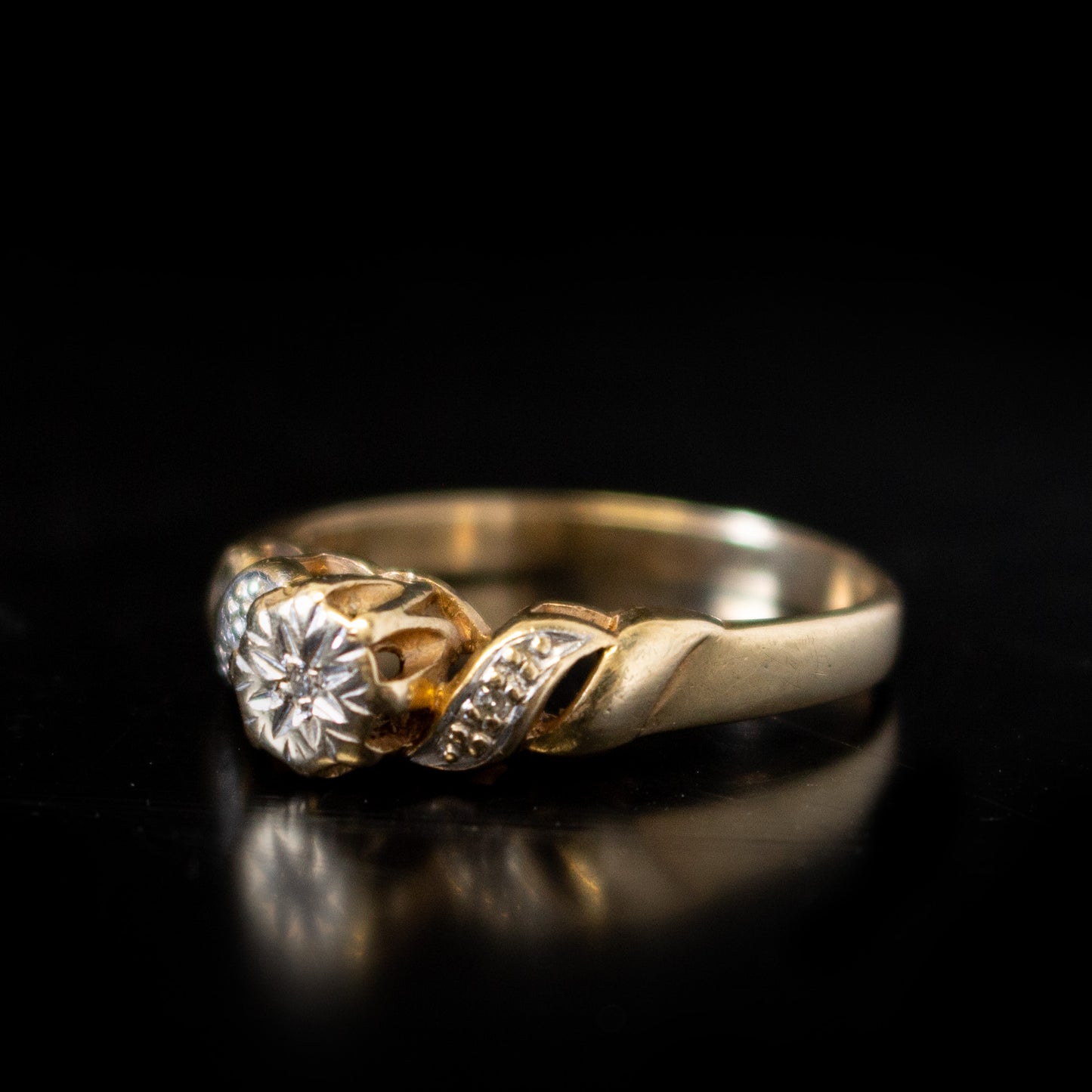9ct Gold Diamond Set Ring Size M