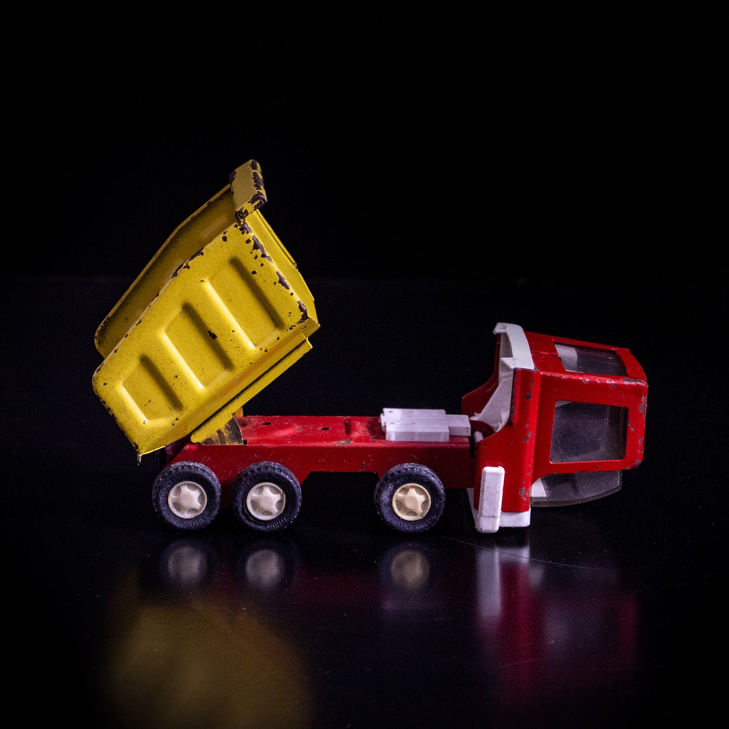 Vintage Metal Triang Tipper Truck