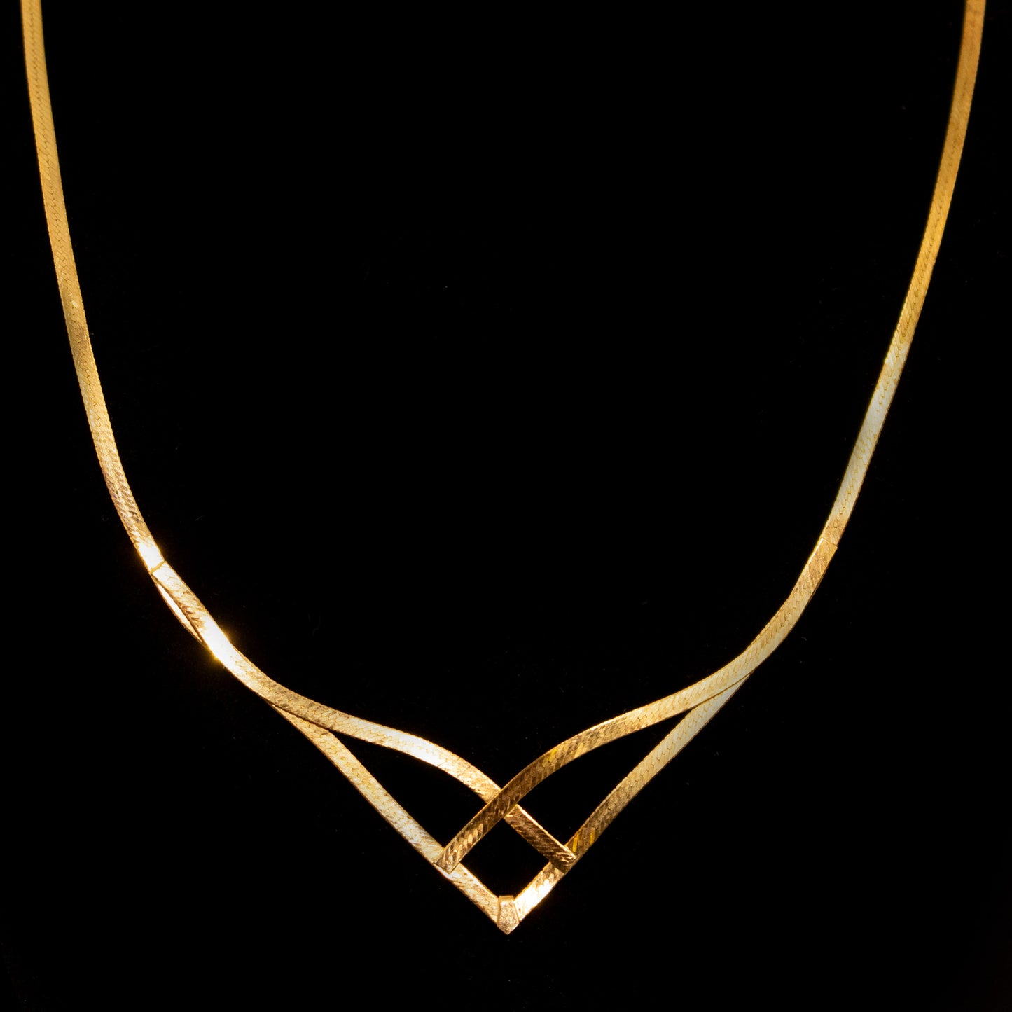 9ct Yellow Gold Herringbone Ladies Necklace Chain Italy Made