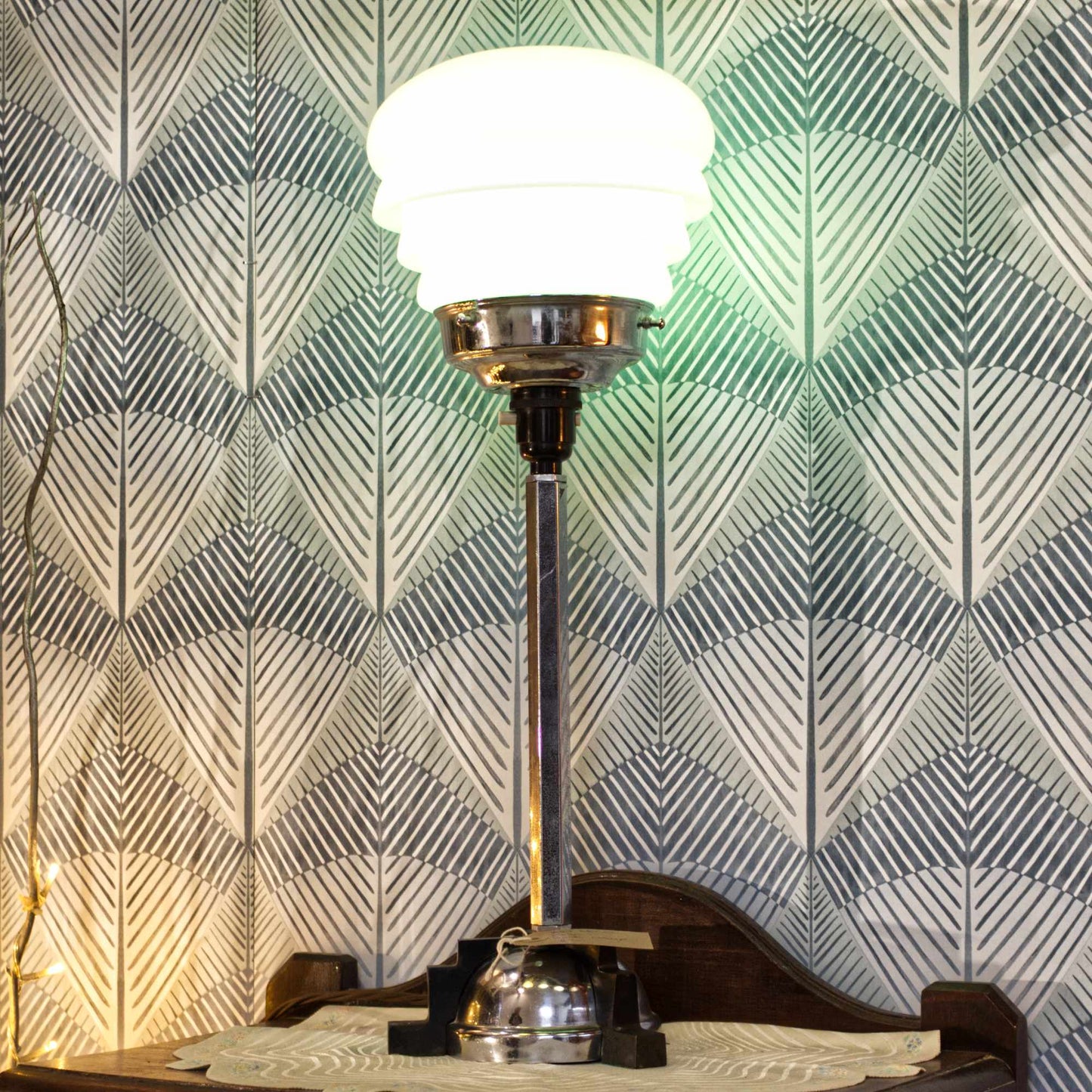 Vintage Art Deco Colour Changing Table Lamp With Chrome Base & Glass Shade
