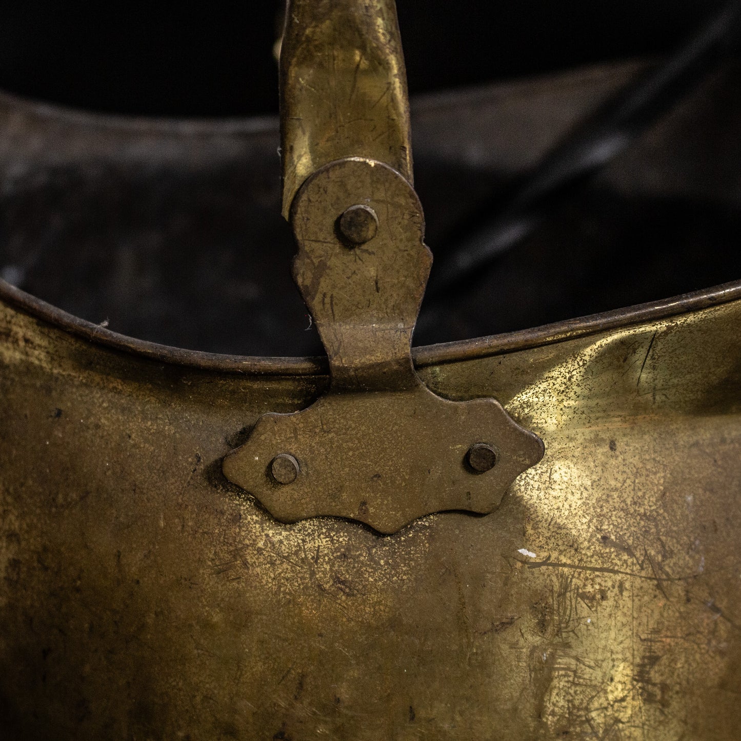 Antique Vintage Lombard England Brass Coal Scuttle With Tongs
