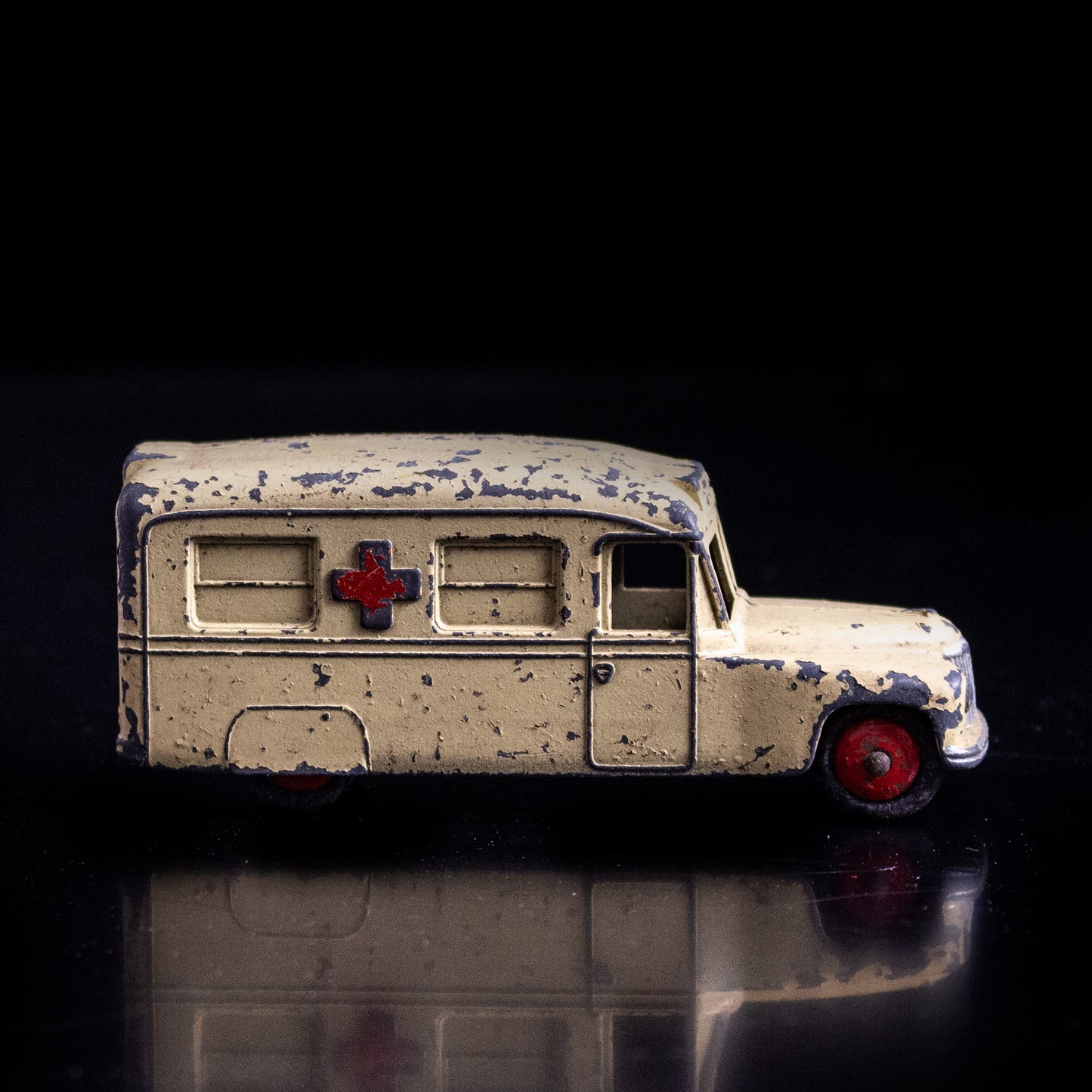Vintage Dinky Toys Daimler Ambulance Diecast