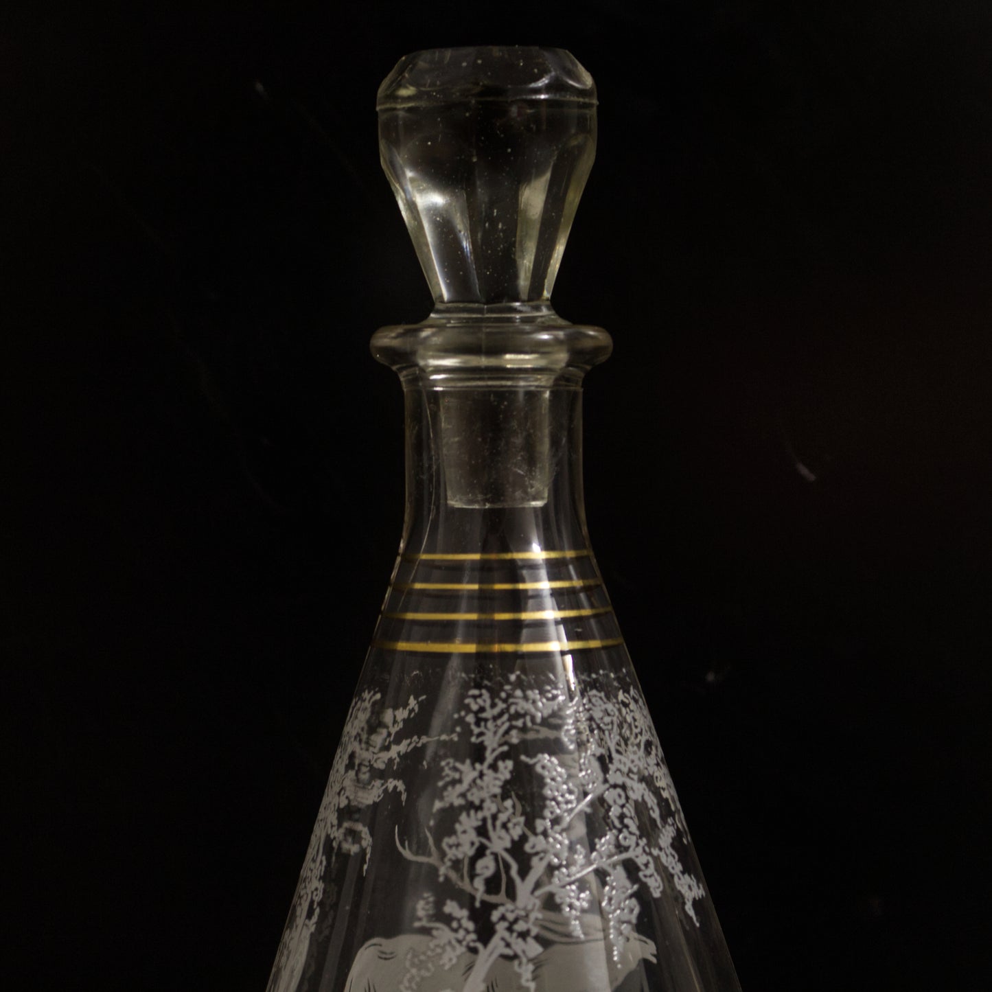 Vintage Glass Engraved Stag Design Decanter With Gold Detail