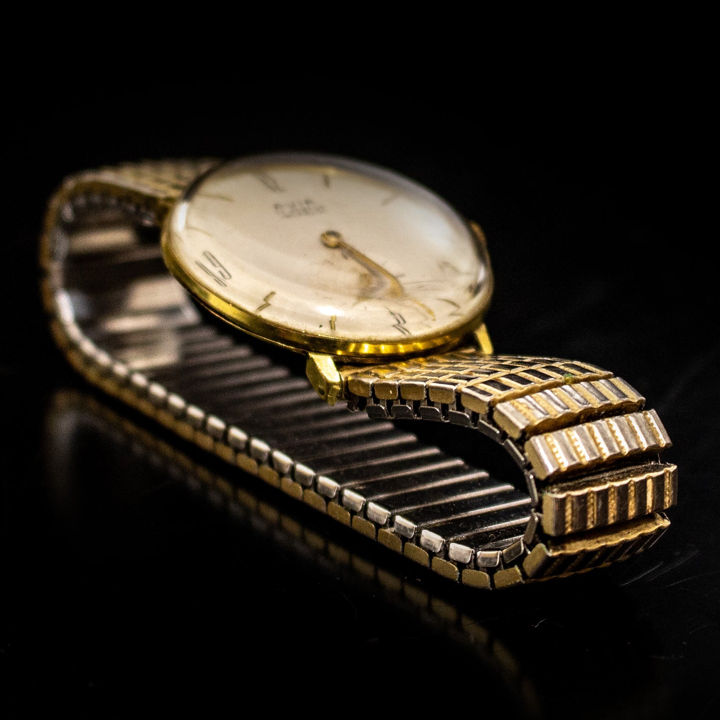 Vintage 1960s Gents Avia Swiss Made Watch 17 Jewels
