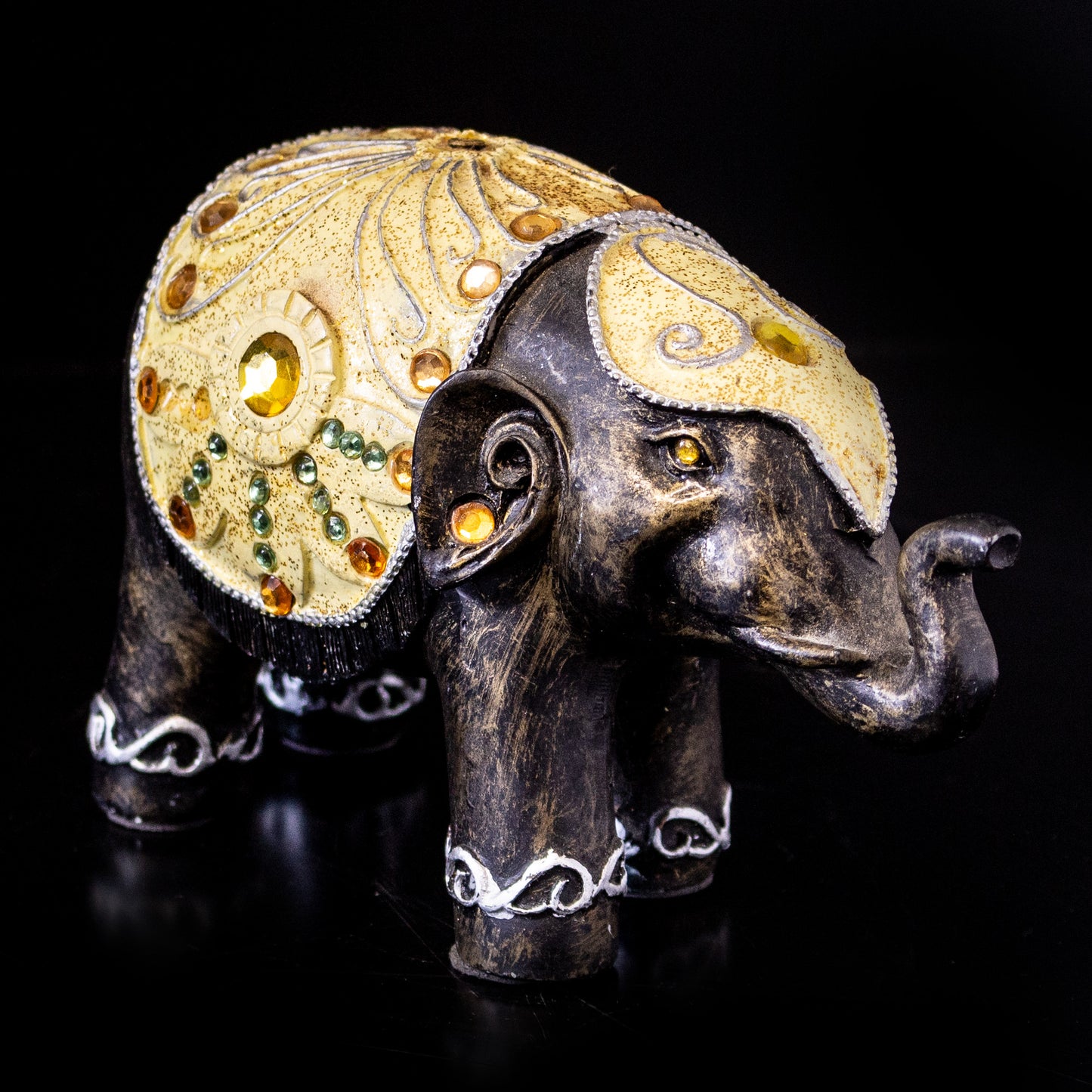 Indian Style Elephant Ornament Figurine