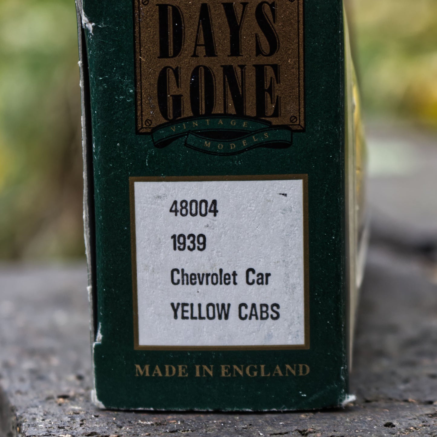 Lledo Days Gone 1939 Chevrolet Car Yellow Cabs Taxi